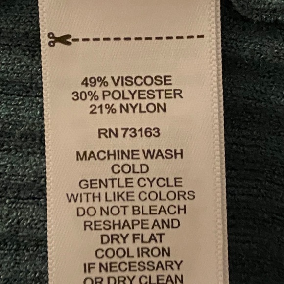 Melissa Paige Ribbeded evergreen sweater - Picture 6 of 7